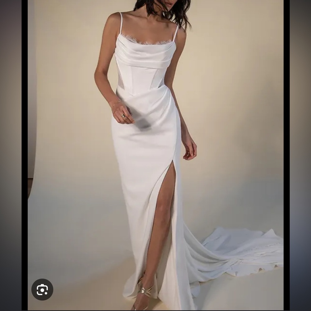 White Strapless Wedding Gown